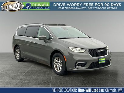 Used 2022 Chrysler Pacifica Touring-L