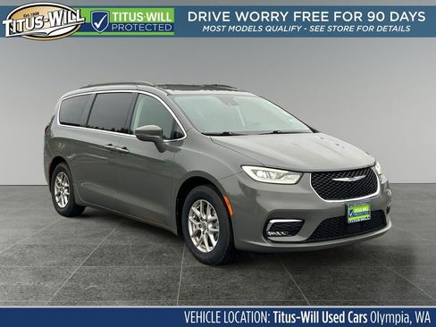 Used 2022 Chrysler Pacifica Touring-L image 1