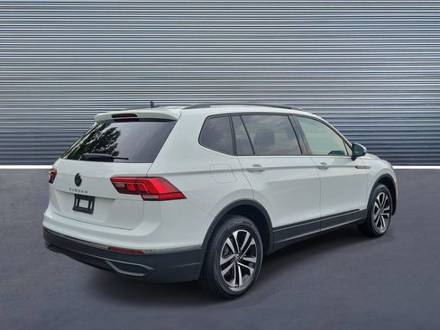 Used 2023 Volkswagen Tiguan S FWD image 3
