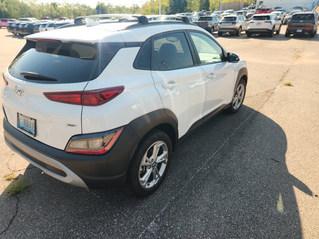 Used 2023 Hyundai Kona SEL AWD/4WD image 10
