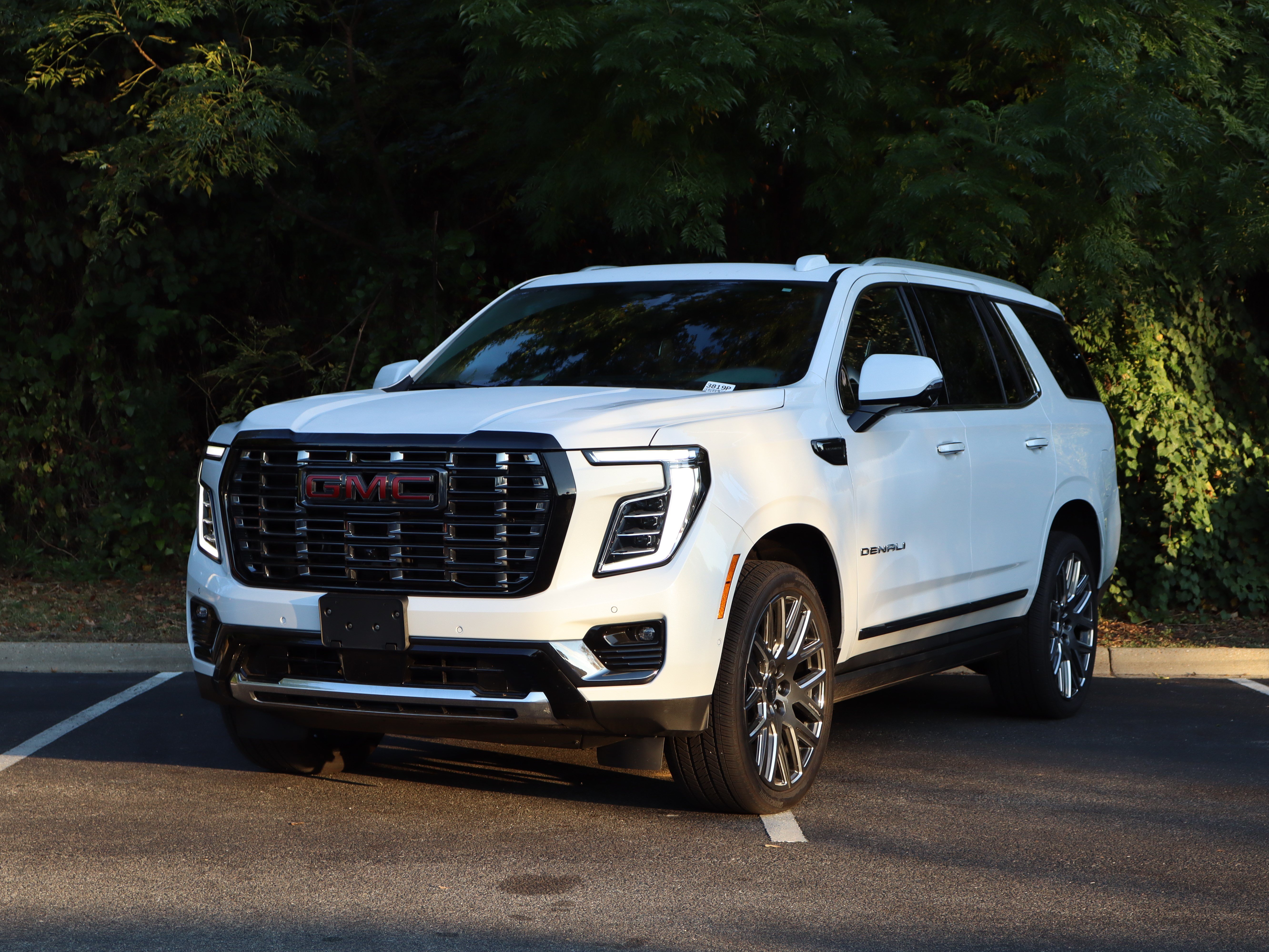 Used 2026 GMC Yukon Denali Ultimate AWD/4WD image 5