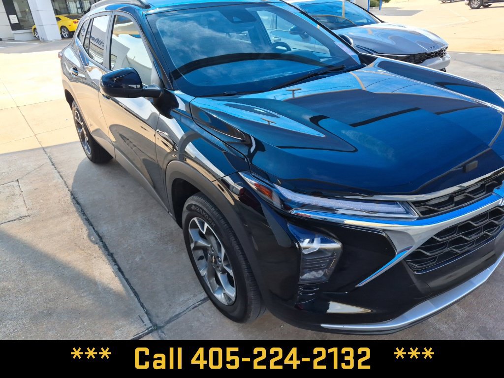 Used 2026 Chevrolet Trax LT FWD image 24