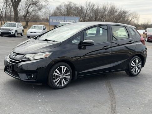 Used 2017 Honda Fit EX image 3