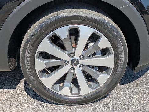 Certified 2022 Kia Telluride EX w/ EX Premium Package AWD/4WD image 9