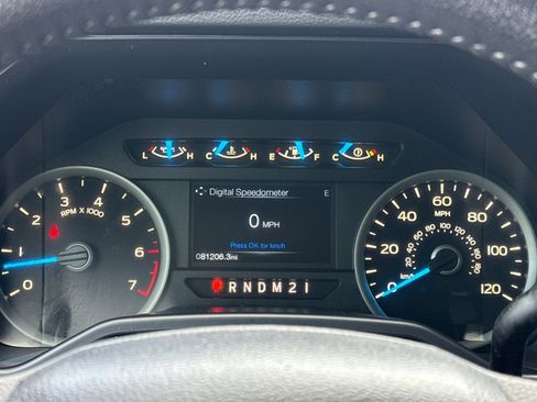 Used 2016 Ford F150 XLT w/ Equipment Group 302A Luxury image 22