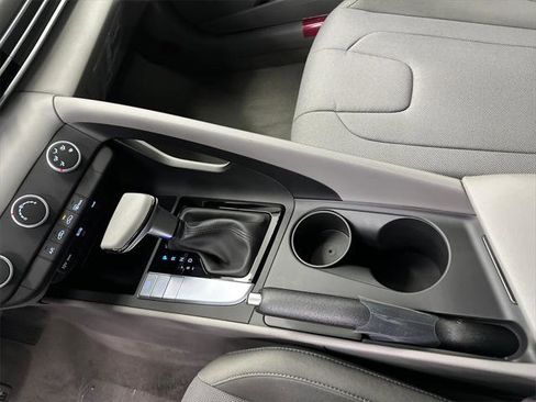 New 2026 Hyundai Elantra SE image 28