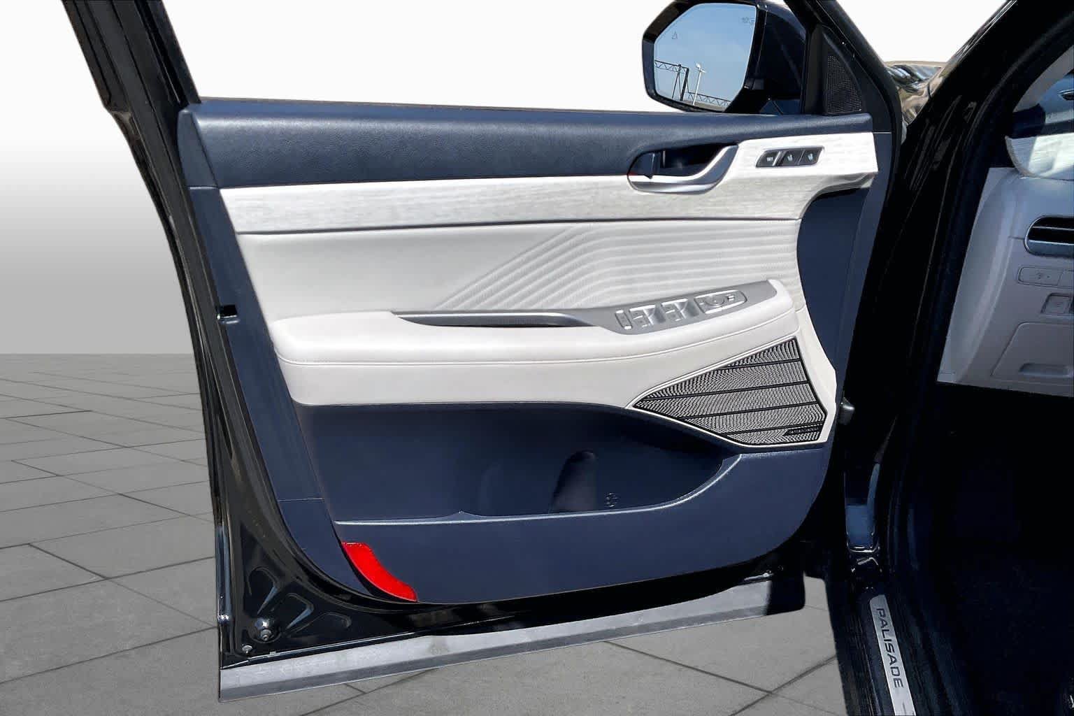 Used 2024 Hyundai Palisade Calligraphy FWD image 21
