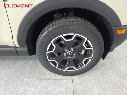 New 2025 Ford Bronco Sport Outer Banks w/ Outer Banks Tech Package+ image 32