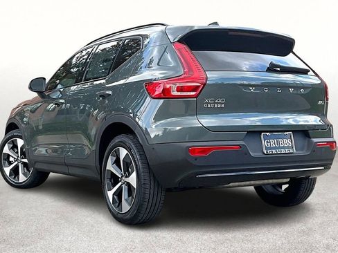 New 2026 Volvo XC40 B5 Plus w/ Protection Package Premier AWD/4WD image 6
