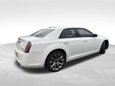 Used 2014 Chrysler 300 S image 7