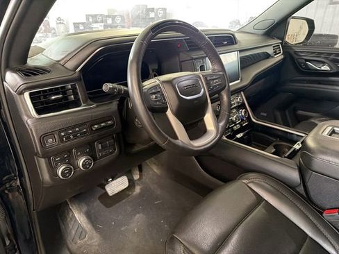 Used 2024 GMC Yukon XL Denali w/ Denali Reserve Package AWD/4WD image 8