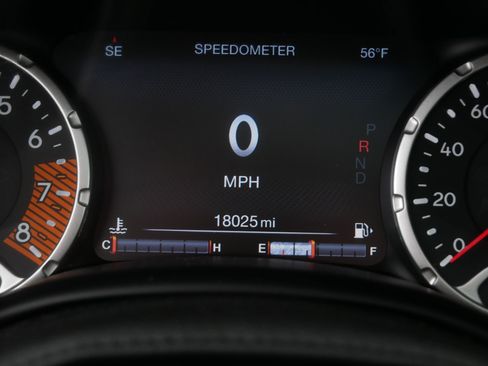 Used 2023 Jeep Renegade Altitude w/ Sun/Sound Group AWD/4WD image 36