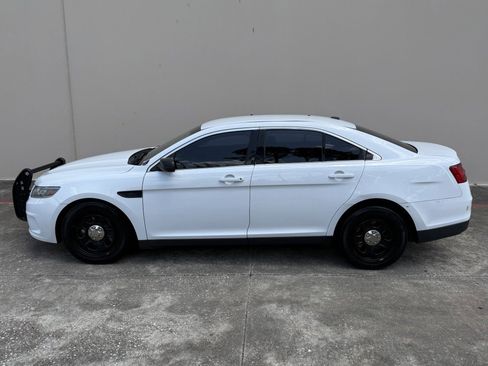 Used 2018 Ford Taurus Police Interceptor image 6