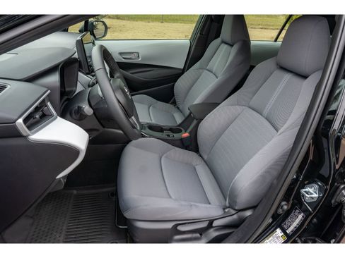 Used 2026 Toyota Corolla SE image 11