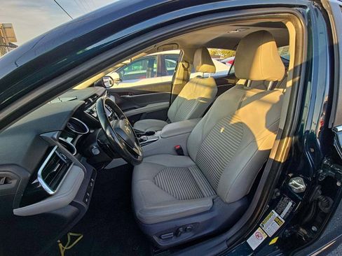 Used 2019 Toyota Camry SE image 38