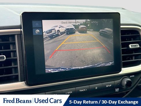 Used 2023 Hyundai Venue SEL FWD image 20