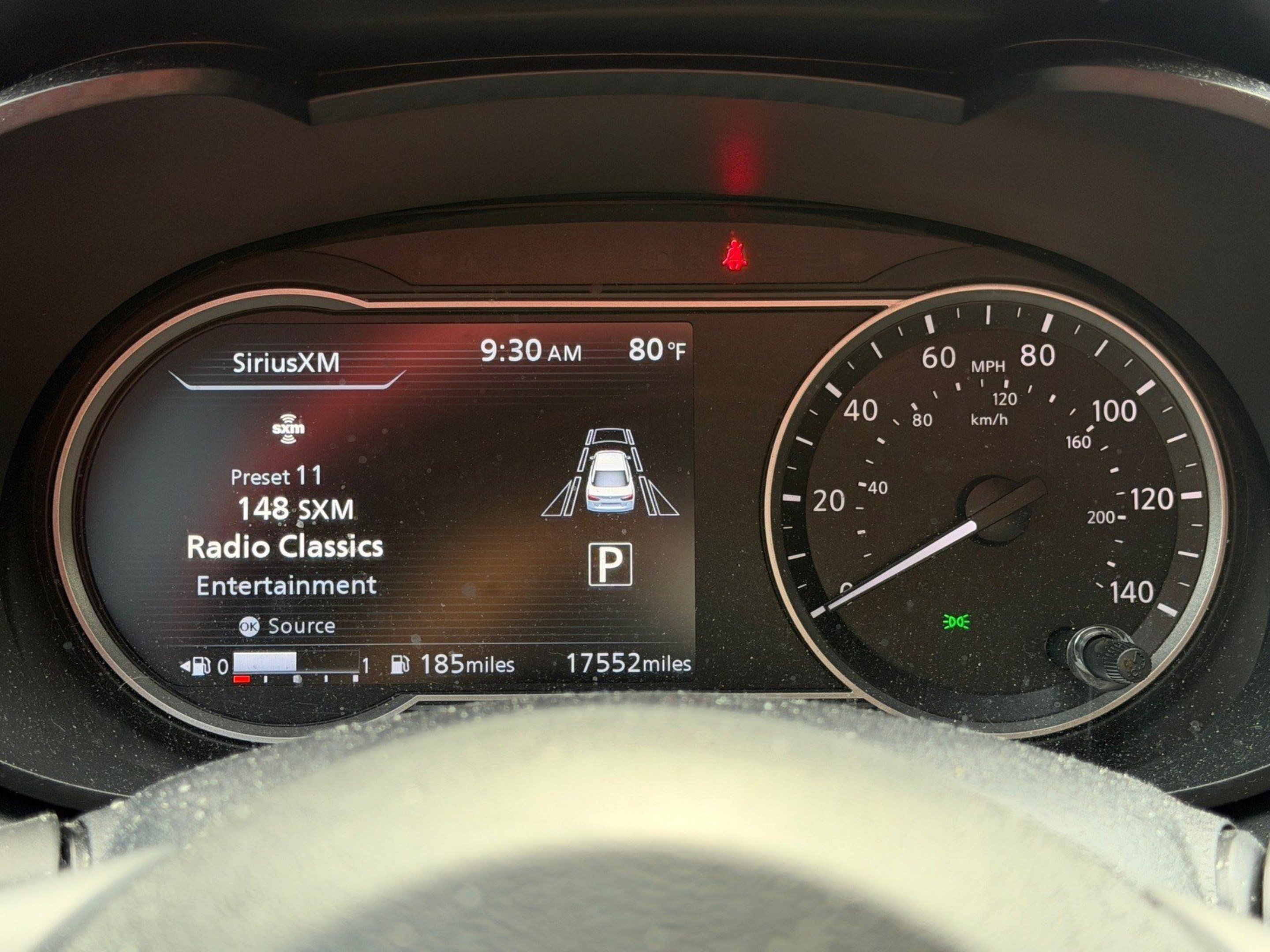 Used 2022 Nissan Versa SR FWD image 18