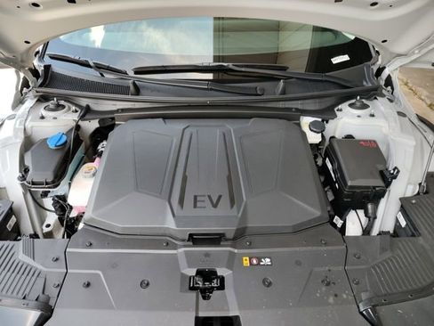 New 2025 Hyundai Ioniq 5 SEL image 30