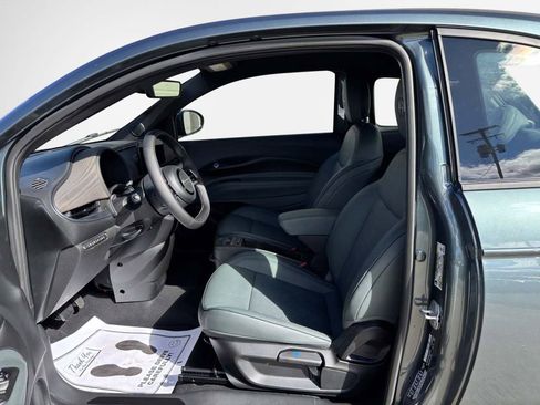 New 2025 FIAT 500 e FWD image 30