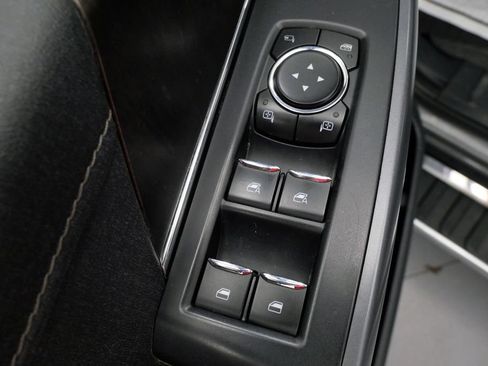 Used 2021 Ford F150 Lariat w/ Equipment Group 501A Mid AWD/4WD image 13