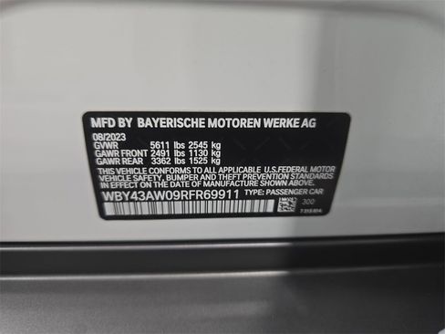 Used 2024 BMW i4 eDrive35 image 30