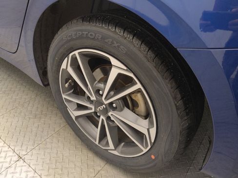 Used 2022 Kia Forte LXS image 31