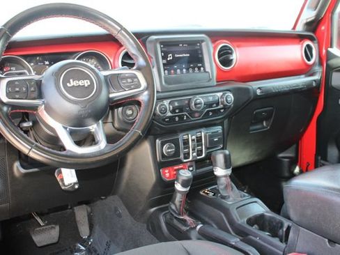 Used 2020 Jeep Wrangler Unlimited Rubicon AWD/4WD image 14