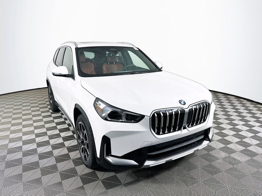 Used 2026 BMW X1 xDrive28i w/ Technology Package AWD/4WD image 2