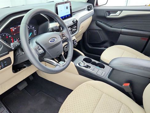 Used 2021 Ford Escape SE w/ Convenience Package FWD image 25