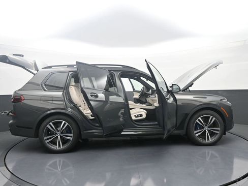 New 2026 BMW X7 xDrive40i w/ M Sport Package AWD/4WD image 45