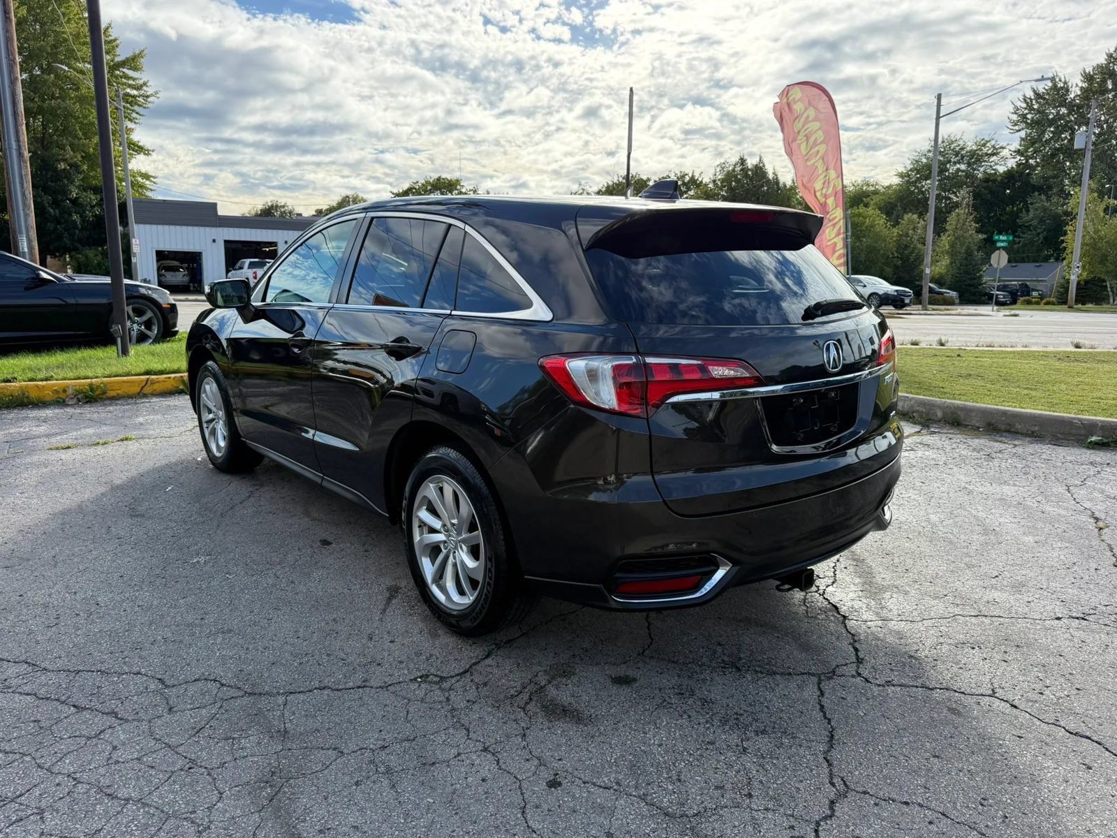 Used 2018 Acura RDX AWD image 3