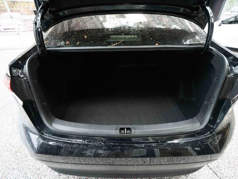 Used 2023 Toyota Corolla LE image 27