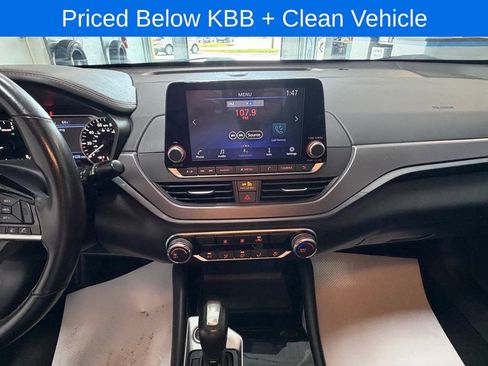 Used 2024 Nissan Altima 2.5 SR FWD image 10