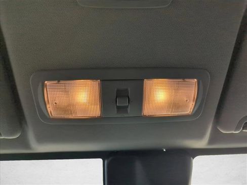 Used 2022 Nissan Frontier S w/ Technology Package image 26