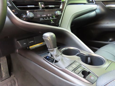 Used 2021 Toyota Camry XSE FWD image 25