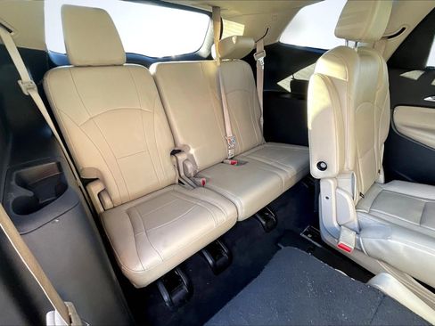 Used 2019 Buick Enclave Essence image 28