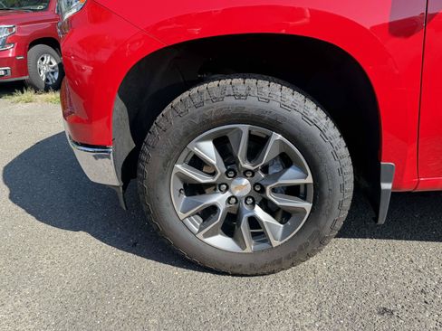 Certified 2026 Chevrolet Silverado 1500 LT AWD/4WD image 8