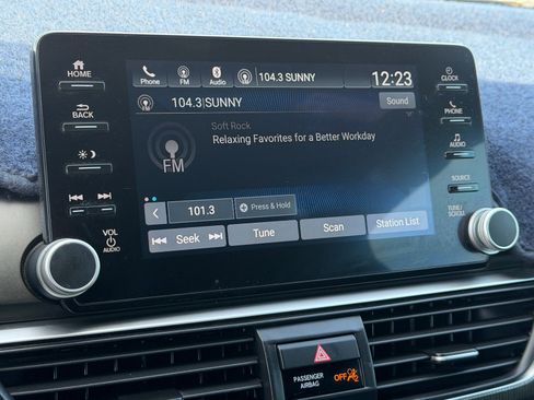 Used 2020 Honda Accord Sport image 25