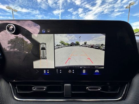 Used 2025 Chevrolet Equinox RS w/ Safety and Technology Package AWD/4WD image 29
