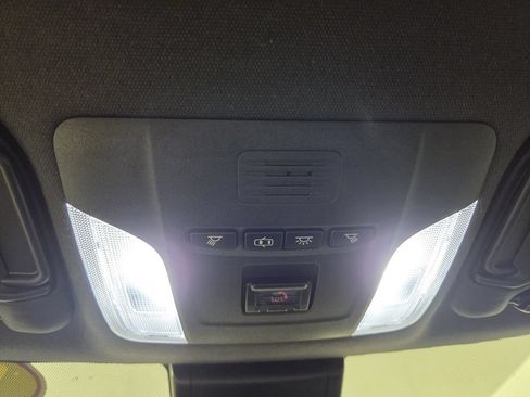 Used 2021 Toyota Corolla SE FWD image 15