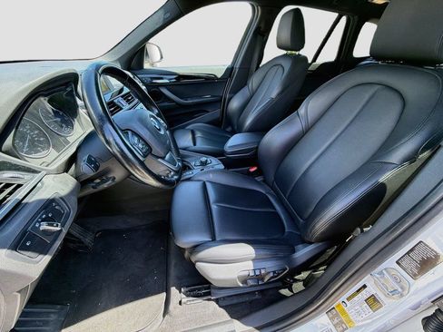 Used 2017 BMW X1 xDrive28i AWD/4WD image 22