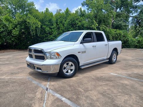 Used 2014 RAM 1500 Classic SLT RWD image 17