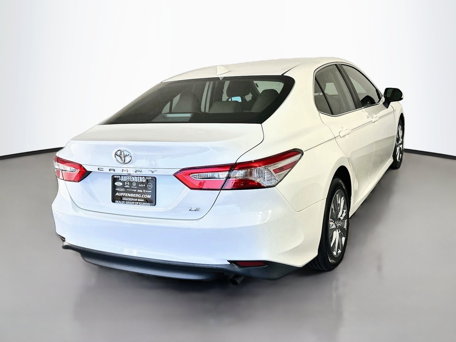 Used 2020 Toyota Camry LE FWD image 7