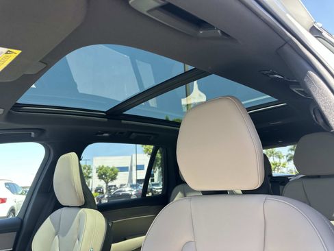 New 2026 Volvo XC90 B5 Plus AWD/4WD image 25