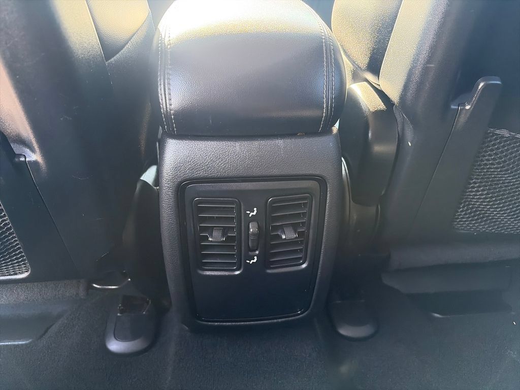 Used 2021 Dodge Durango SXT AWD/4WD image 35
