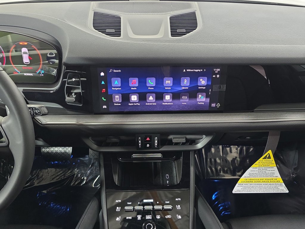 Certified 2026 Porsche Cayenne AWD/4WD image 16