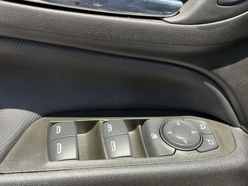 Used 2024 Chevrolet Equinox RS FWD image 20