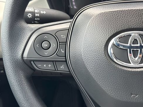 Used 2026 Toyota Corolla LE FWD image 13