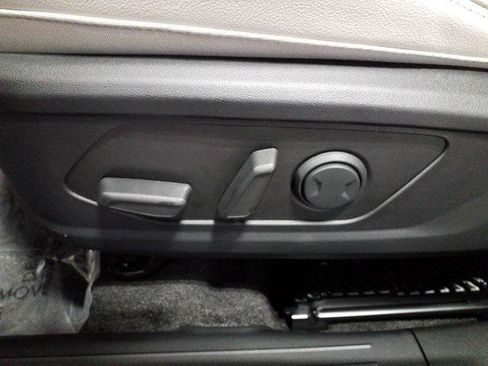 New 2026 Hyundai Tucson Limited image 16