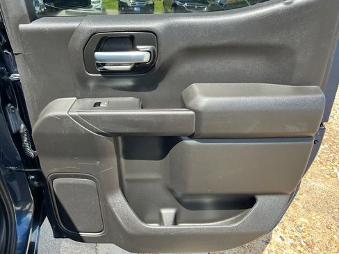 Used 2021 Chevrolet Silverado 1500 LT AWD/4WD image 23